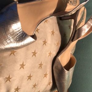 Vince CAMUTO sling back kitten heels